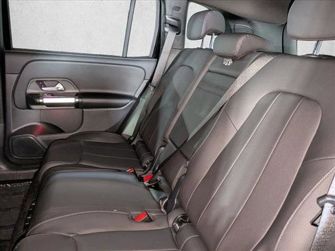 Certified 2025 Mercedes-Benz GLB 250 image 17