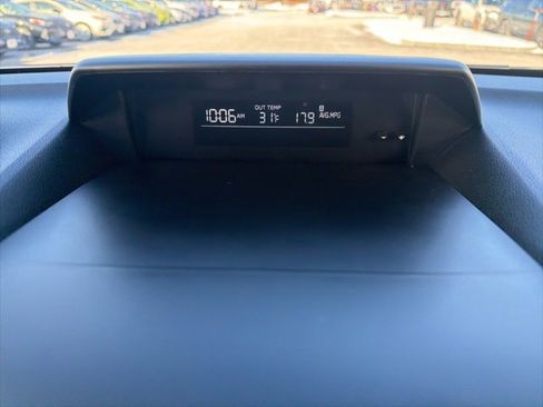 Used 2023 Subaru Crosstrek 2.0i image 27