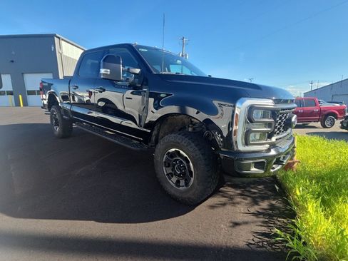 Used 2024 Ford F250 Lariat w/ Tremor Off-Road Package AWD/4WD image 1