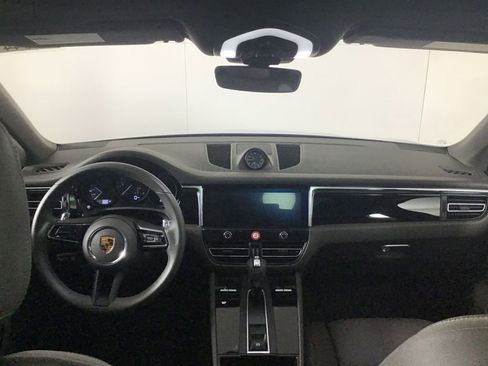 Certified 2026 Porsche Macan AWD/4WD image 24