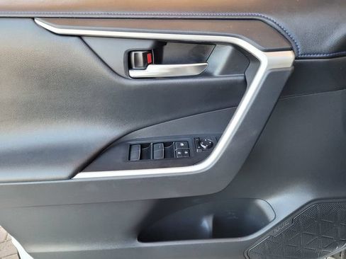 Used 2021 Toyota RAV4 XSE AWD/4WD image 22