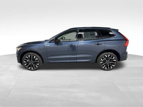 New 2026 Volvo XC60 T8 Ultra w/ Protection Package Premier AWD/4WD image 9
