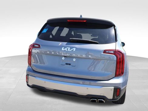 Used 2025 Kia Telluride S image 16