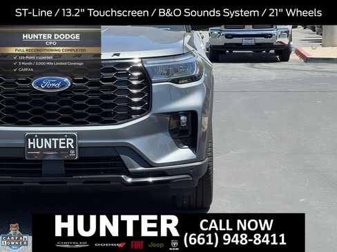 Used 2025 Ford Explorer ST-Line w/ ST-Line Street Pack AWD/4WD image 13