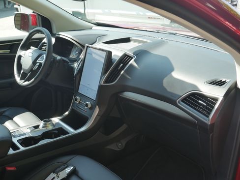 Used 2024 Ford Edge SEL w/ Convenience Package AWD/4WD image 28