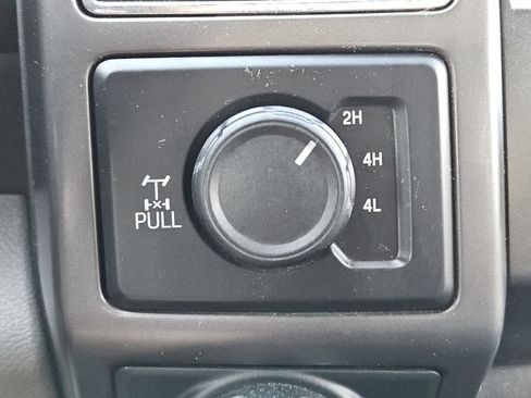Used 2020 Ford F150 XLT w/ Equipment Group 302A Luxury AWD/4WD image 28