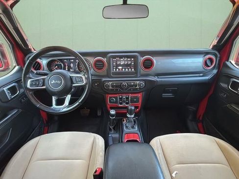 Used 2021 Jeep Wrangler Unlimited Sahara AWD/4WD image 23