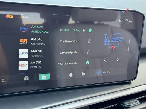 Used 2025 Kia Sorento S w/ Panoramic Sunroof Package FWD image 21