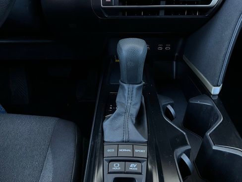 Used 2025 Toyota Camry LE image 23