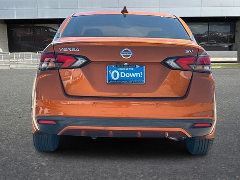 Used 2021 Nissan Versa SV FWD image 8