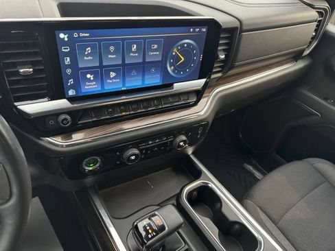 Used 2023 Chevrolet Silverado 1500 RST AWD/4WD image 16