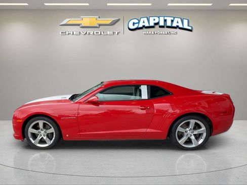 Used 2010 Chevrolet Camaro SS w/ RS Package RWD image 4