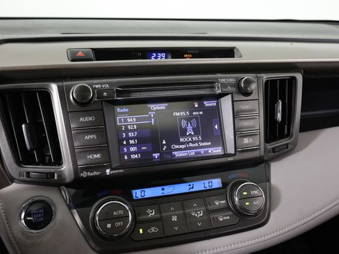Used 2015 Toyota RAV4 Limited AWD/4WD image 36