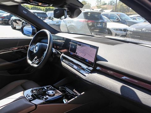 Used 2026 BMW 530i w/ M Sport Package RWD image 15