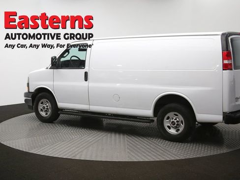 Used 2020 GMC Savana 2500 w/ Driver Convenience Package RWD image 60