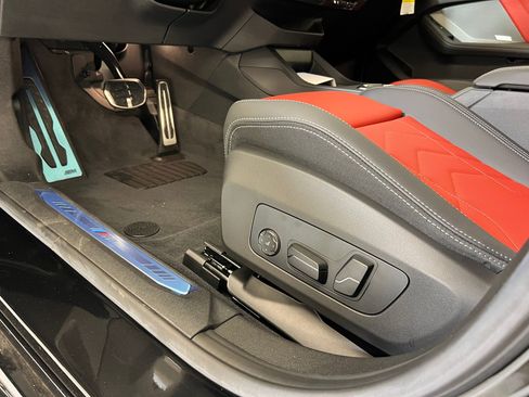 Used 2026 BMW M235i xDrive w/ Technology Package image 13