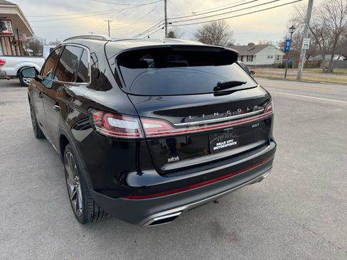 Used 2019 Lincoln Nautilus Reserve image 12