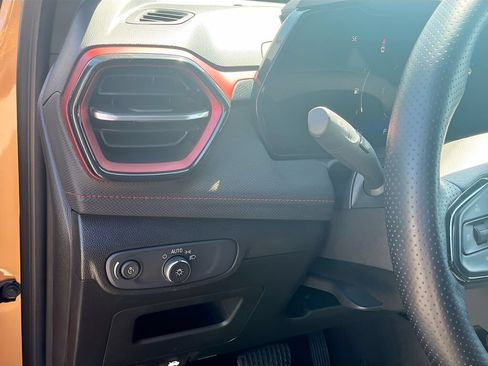 Used 2024 Chevrolet TrailBlazer RS w/ Convenience Package FWD image 10