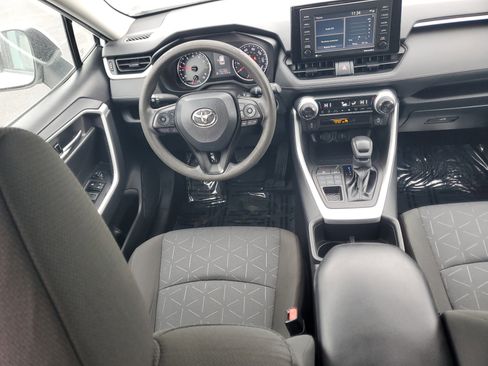 Certified 2022 Toyota RAV4 XLE image 15