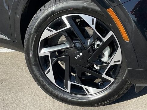 Used 2023 Kia Sportage SX image 8