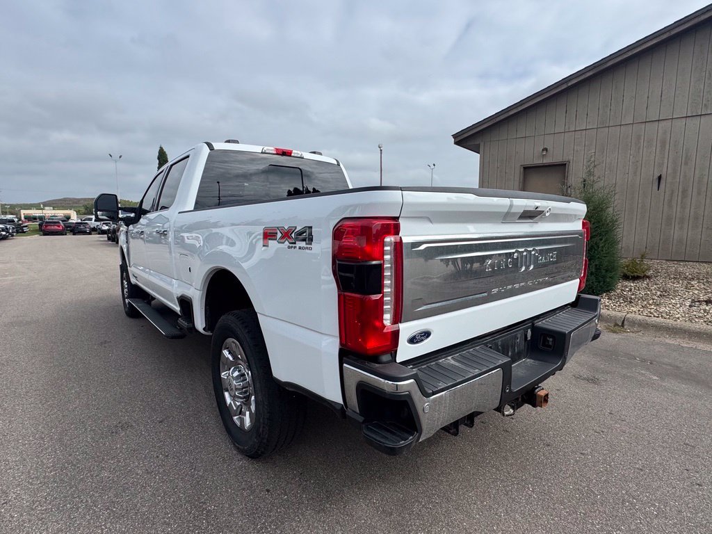 Used 2024 Ford F350 4x4 Crew Cab Super Duty image 15