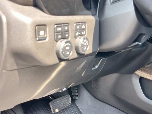 Used 2023 Chevrolet Silverado 1500 LT Trail Boss w/ LT Trail Boss Premium Package AWD/4WD image 33