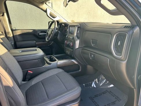 Used 2022 Chevrolet Silverado 1500 RST AWD/4WD image 16