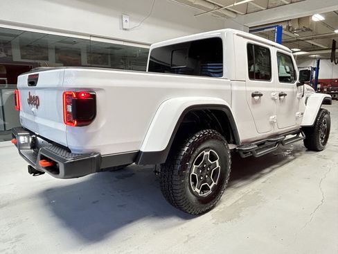 Certified 2021 Jeep Gladiator Mojave AWD/4WD image 11