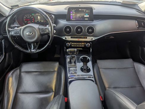 Used 2019 Kia Stinger Premium image 11