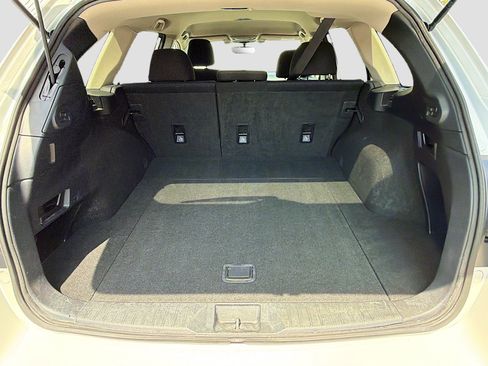 Used 2019 Subaru Outback 2.5i Premium AWD/4WD image 12