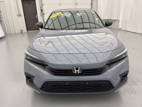 Used 2024 Honda Civic Sport image 2