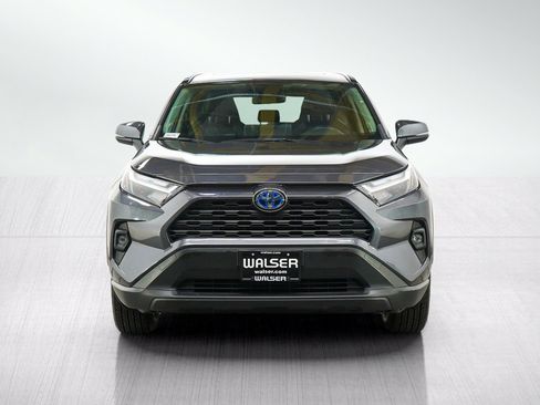 Used 2023 Toyota RAV4 XLE Premium AWD/4WD image 9