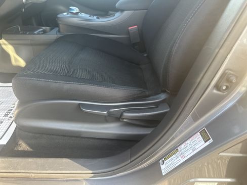 Used 2016 Nissan Leaf S w/ Charger Package FWD image 9