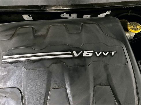 Used 2016 Jeep Cherokee Latitude w/ Comfort & Convenience Group image 30