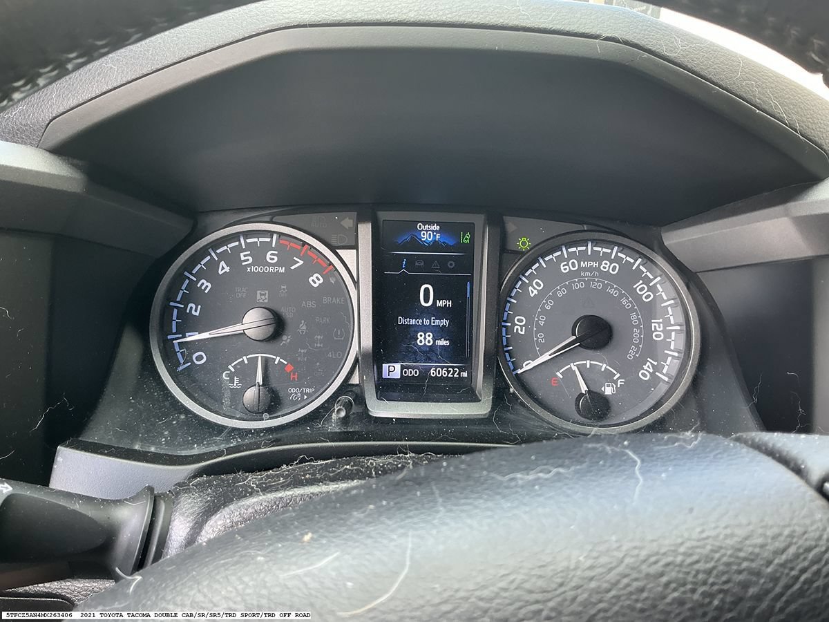 Used 2021 Toyota Tacoma TRD Off-Road AWD/4WD image 12