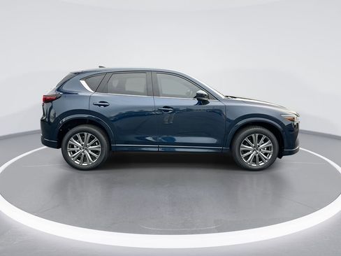New 2025 MAZDA CX-5 Signature image 9