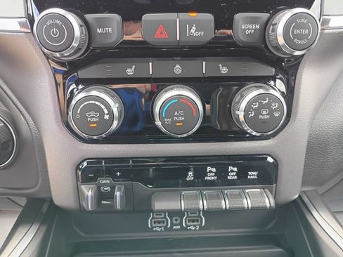 New 2026 RAM 1500 Big Horn w/ Night Edition AWD/4WD image 18