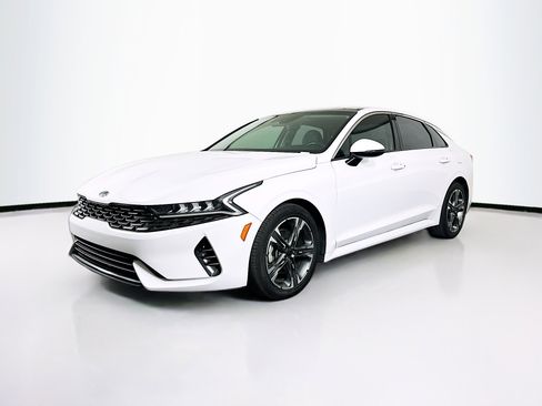 Used 2021 Kia K5 EX FWD image 3