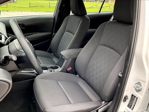 Used 2025 Toyota Corolla LE FWD image 24