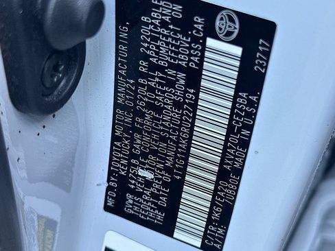 Used 2024 Toyota Camry SE FWD image 26