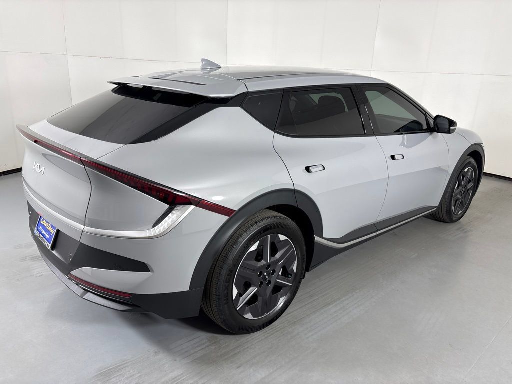 New 2026 Kia EV6 Light RWD image 8