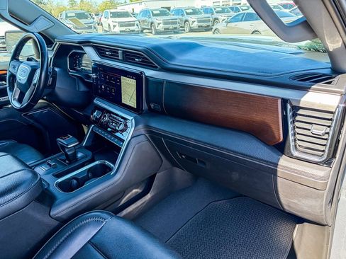 Used 2023 GMC Sierra 1500 Denali w/ Denali Reserve Package image 38