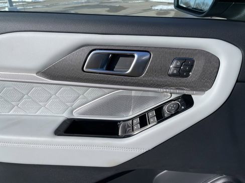 New 2026 Ford Explorer Platinum image 21