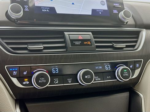Used 2021 Honda Accord Touring image 17