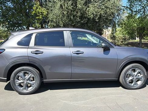 New 2026 Honda HR-V LX image 3