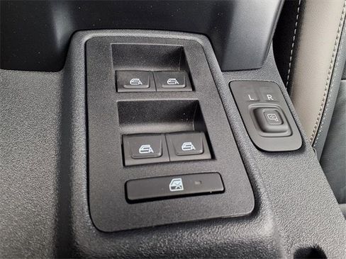 New 2025 Ford Bronco Outer Banks image 17