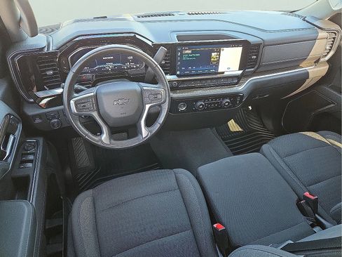 Used 2022 Chevrolet Silverado 1500 RST image 11