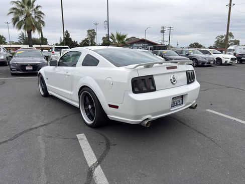 Used 2007 Ford Mustang GT Premium RWD image 5