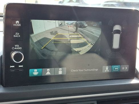 Used 2023 Honda Pilot Touring image 21