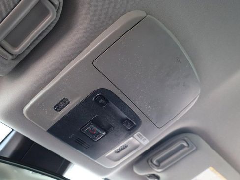 Used 2024 Toyota Camry SE image 16